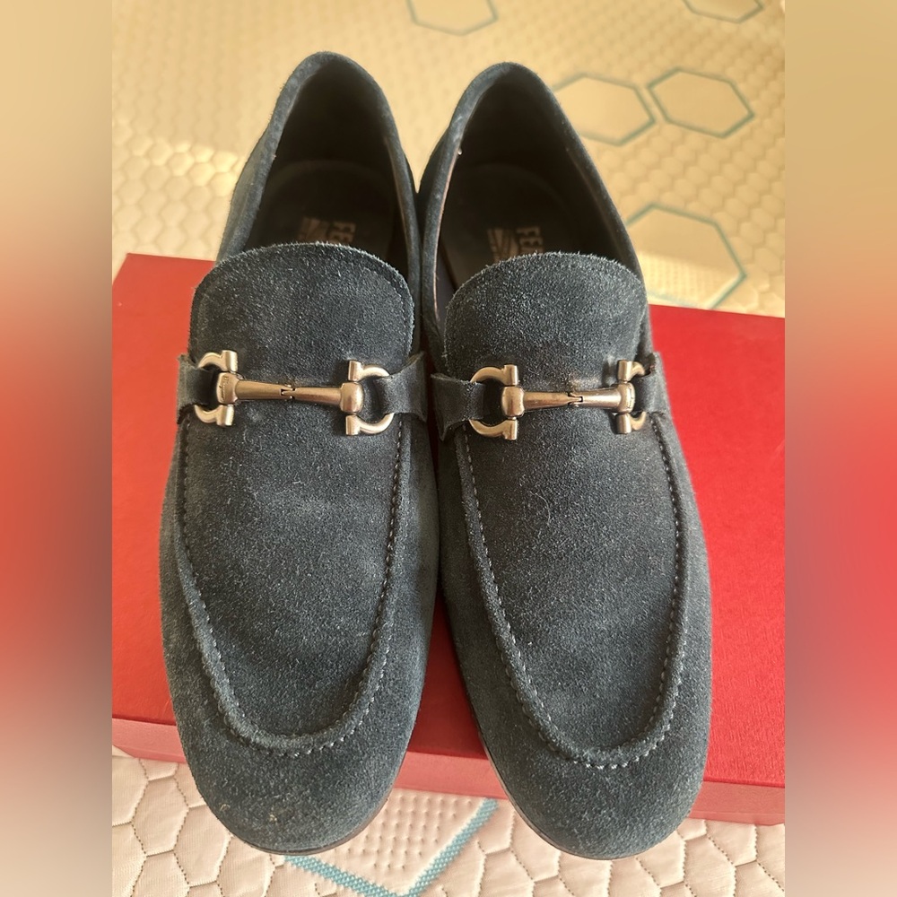 Ferragamo men loafer used size 8